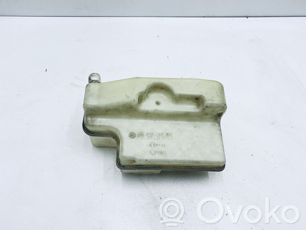 BMW 7 E65 E66 Langų skysčio bakelis 