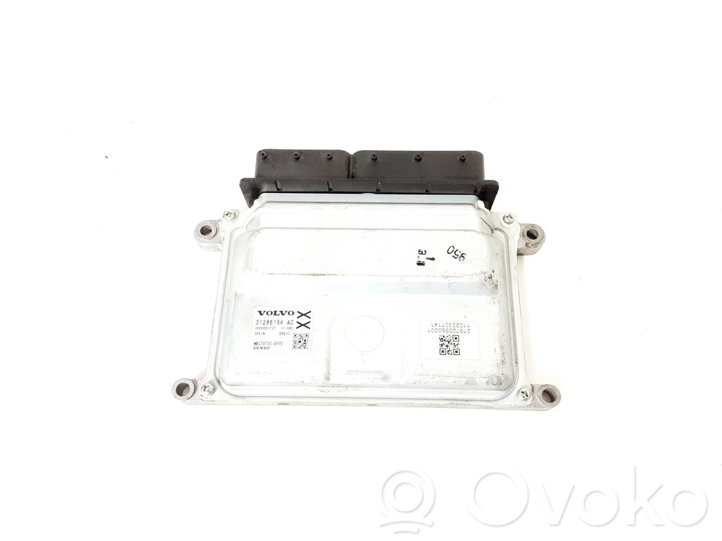 Volvo XC70 Engine control unit/module 