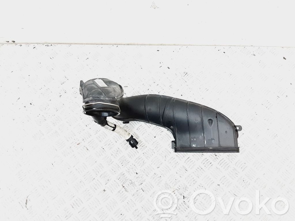 BMW X5 E70 Välijäähdyttimen letku 