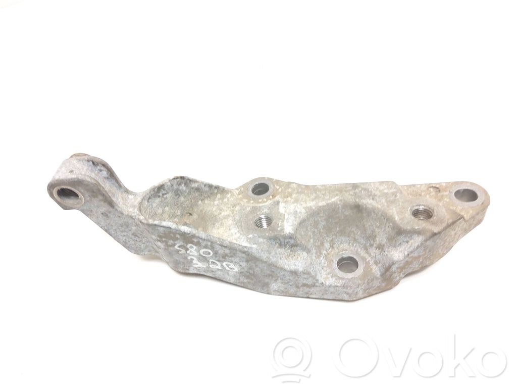 Volvo S80 Gearbox mounting bracket 