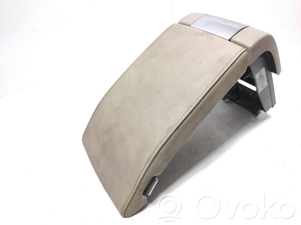 Volvo V70 Armrest 