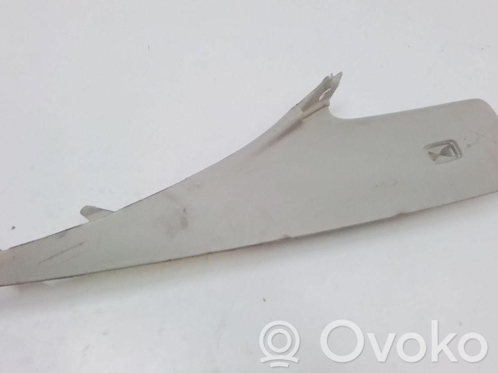 Volvo S90, V90 Rivestimento montante (C) 