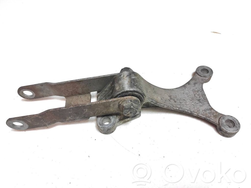 Volvo XC90 Gearbox mount 