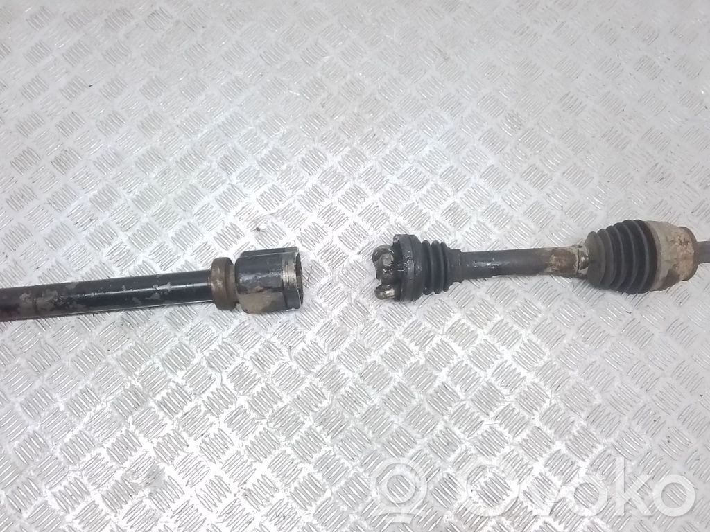 Volvo S60 Priekinis pusašis 