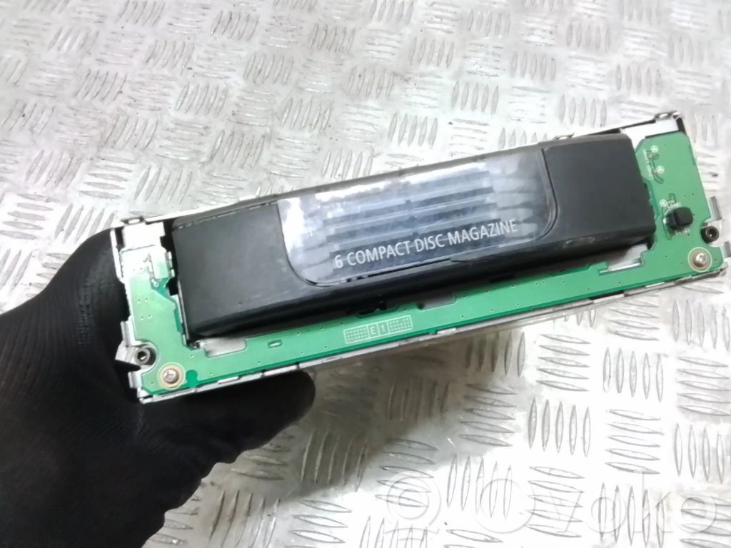 BMW 5 E60 E61 CD/DVD changer 