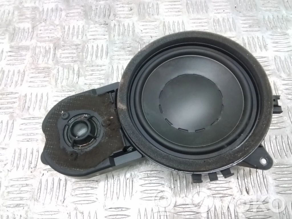 Volvo XC90 Front door speaker 