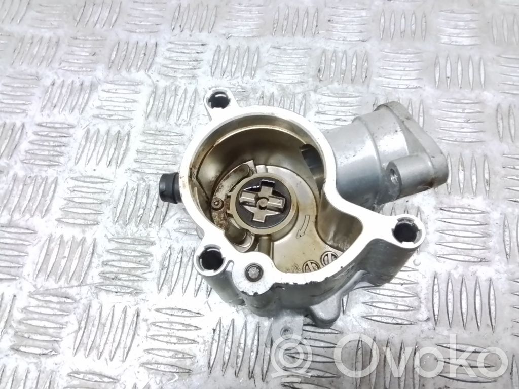 Volvo XC90 Vacuum pump 