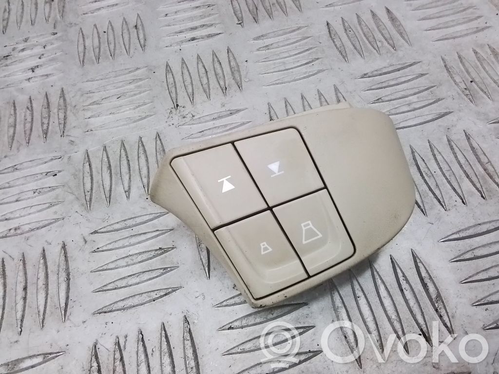 Volvo S80 Steering wheel buttons/switches 