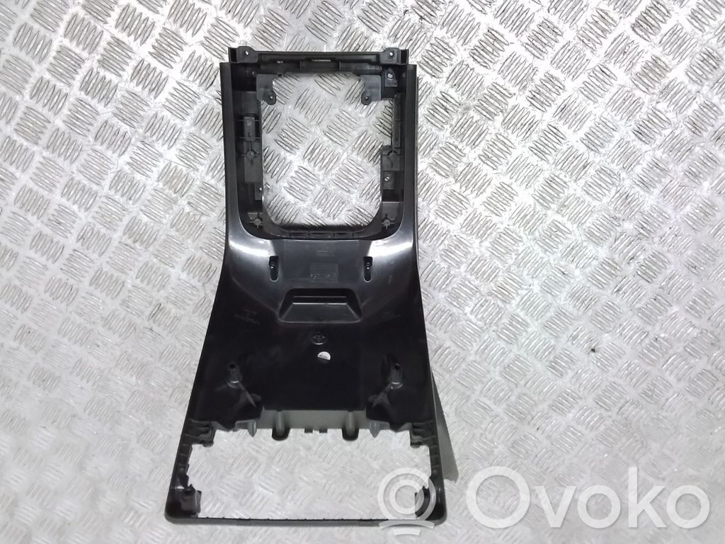 Volvo V70 Centrālā konsole 