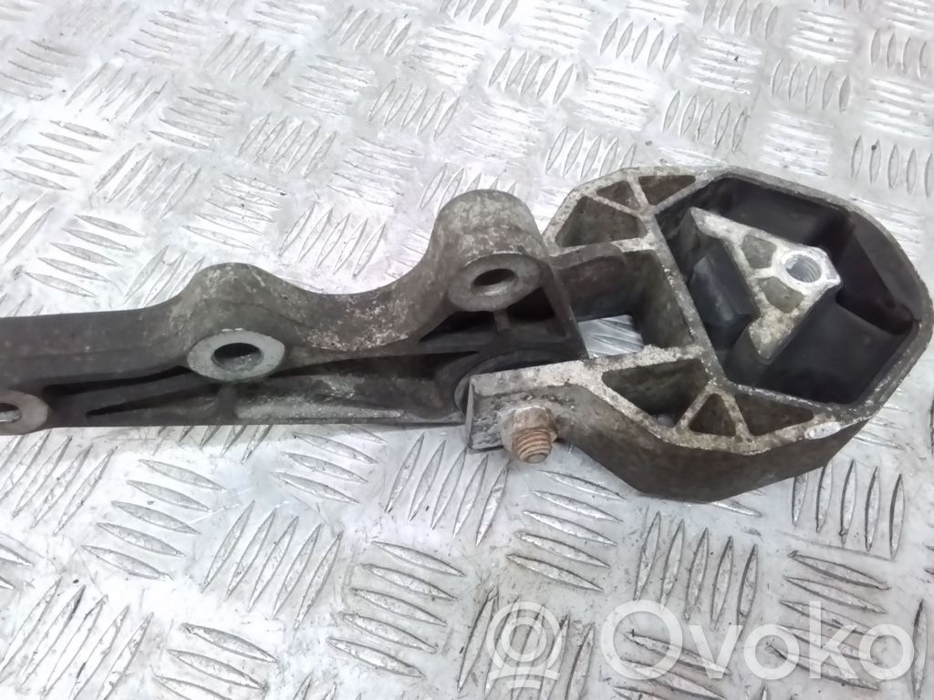 Volvo S40 Engine mount bracket 