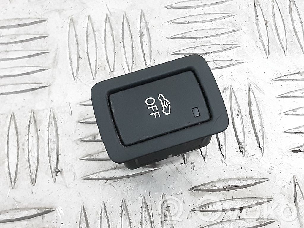 Audi Q3 8U Alarm switch 
