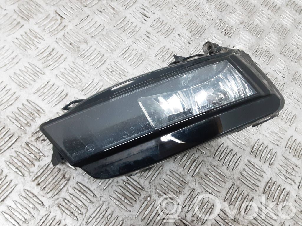 Volkswagen Golf VII Etusumuvalo 