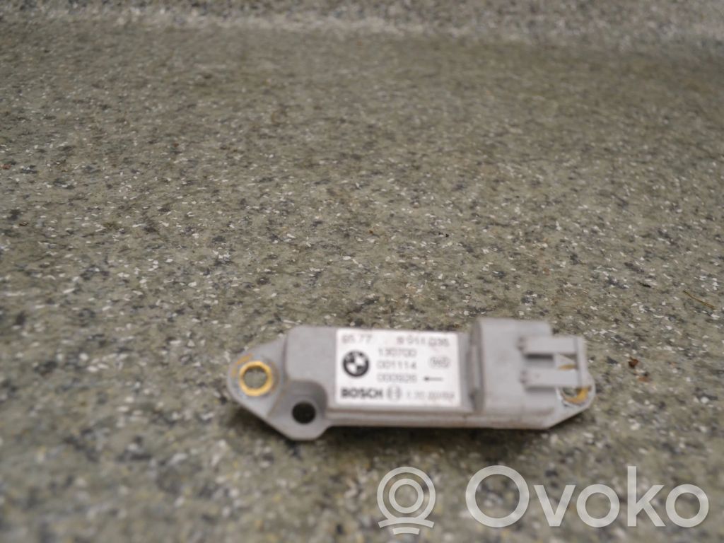BMW 5 E39 Airbag deployment crash/impact sensor 