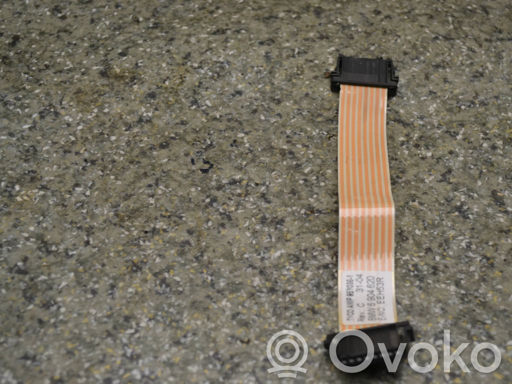 Pystyantennivahvistin   6904620,EEH53R,9590361
