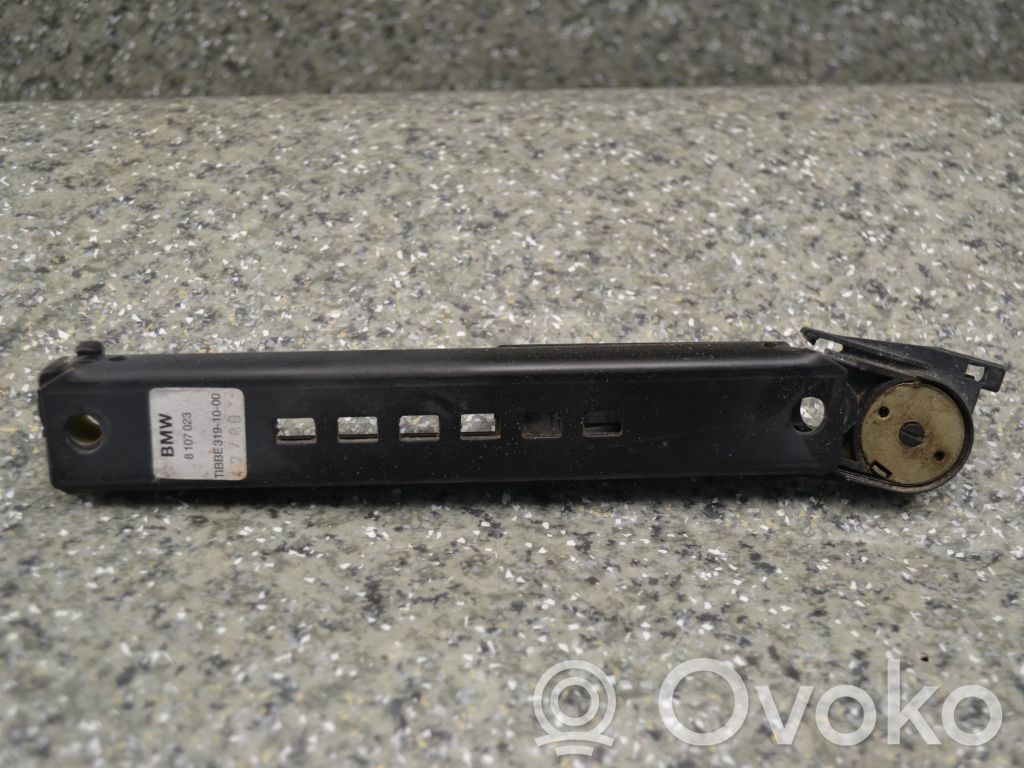 Sicherheitsgurt-Einstellschiene   8107023,3191017