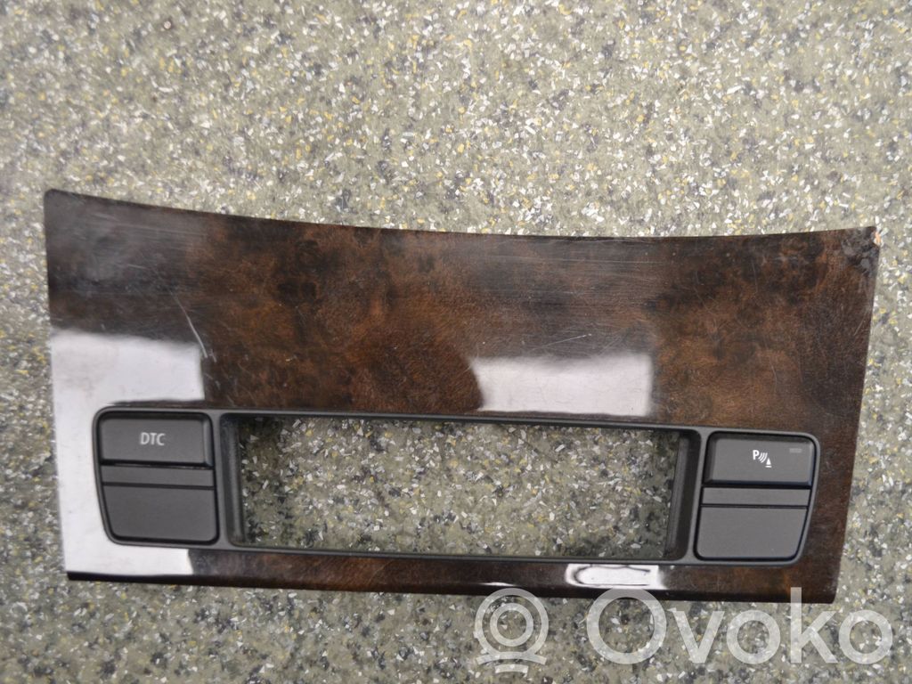 BMW 5 E39 Paneelin lista 