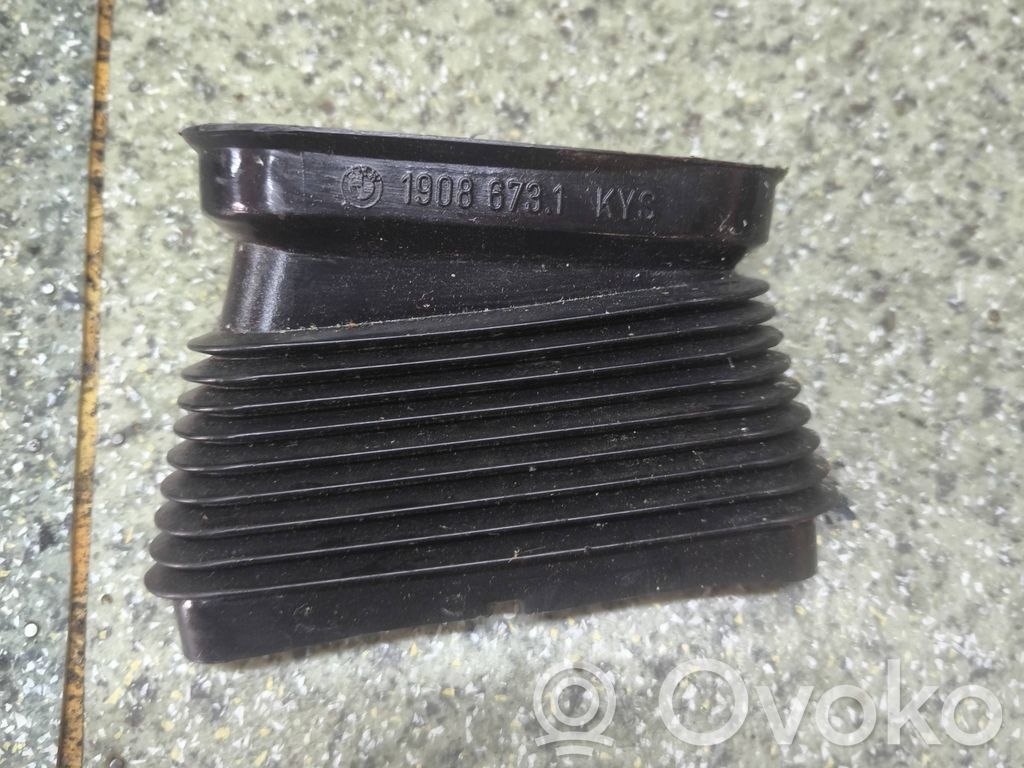 BMW 5 E34 Ilmanoton kanavan osa 