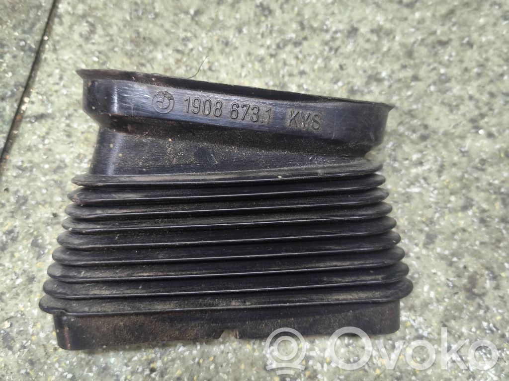 BMW 5 E34 Ilmanoton kanavan osa 