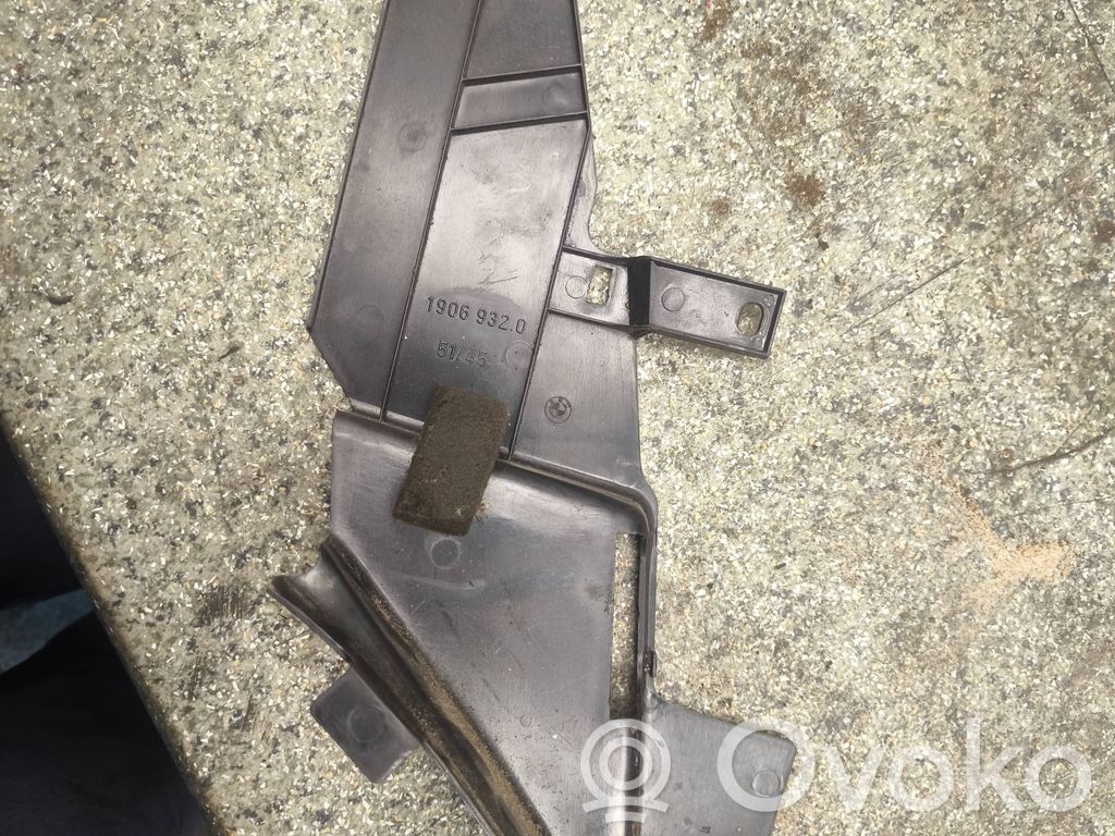 BMW 3 E30 Panelės apdailos skydas (šoninis) 