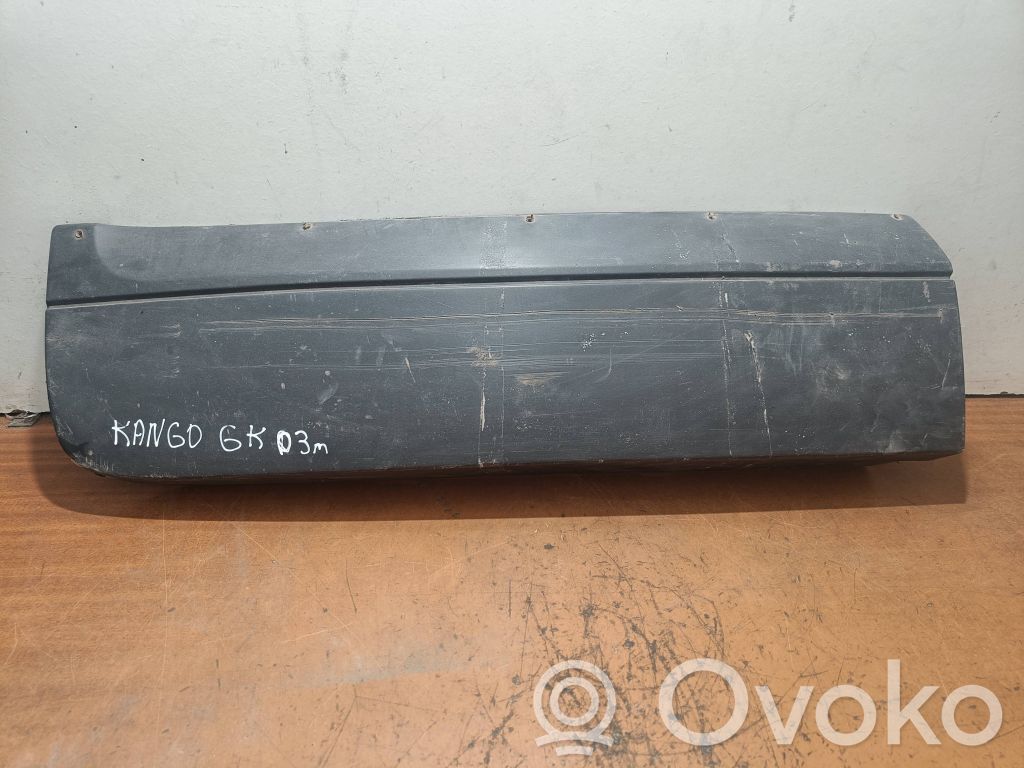 Listwa drzwi tylnych   8200188540