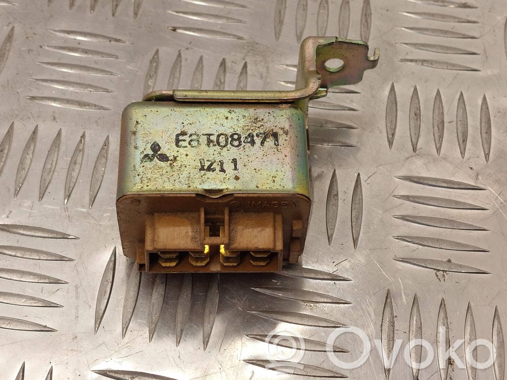 Mitsubishi Galant Fuel pump relay 