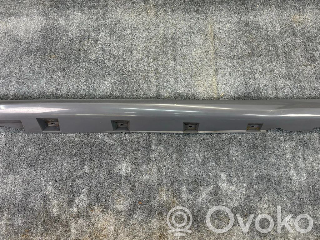 Ford Focus Sliekšņa daļa 