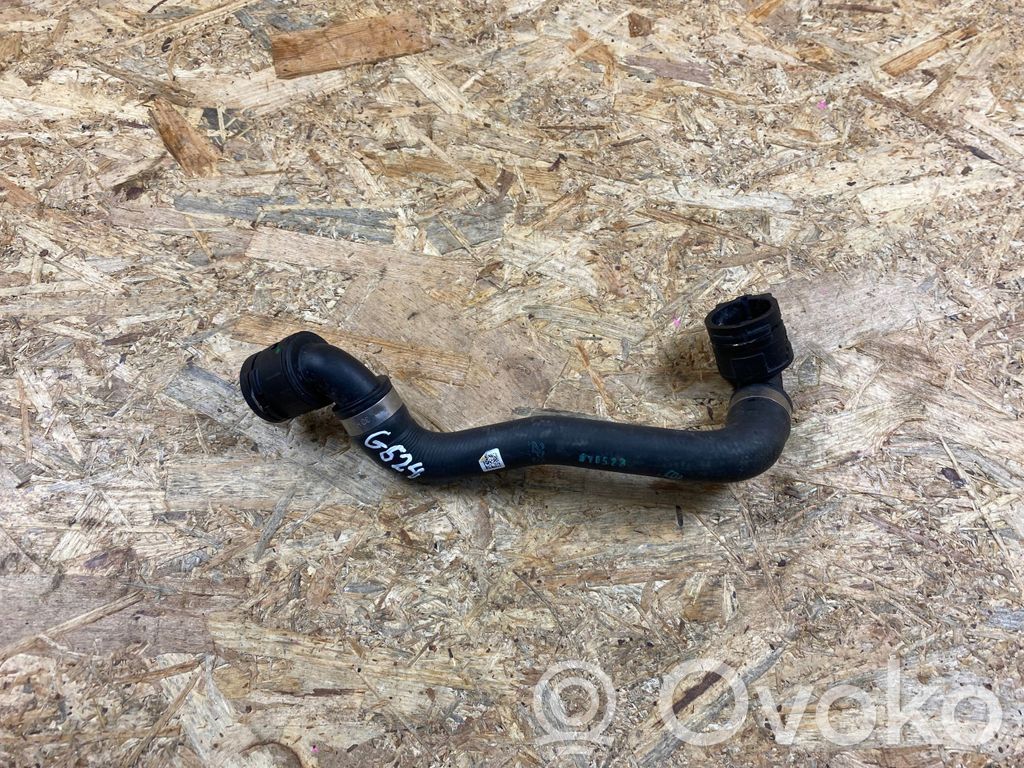 Engine coolant pipe/hose   8475694