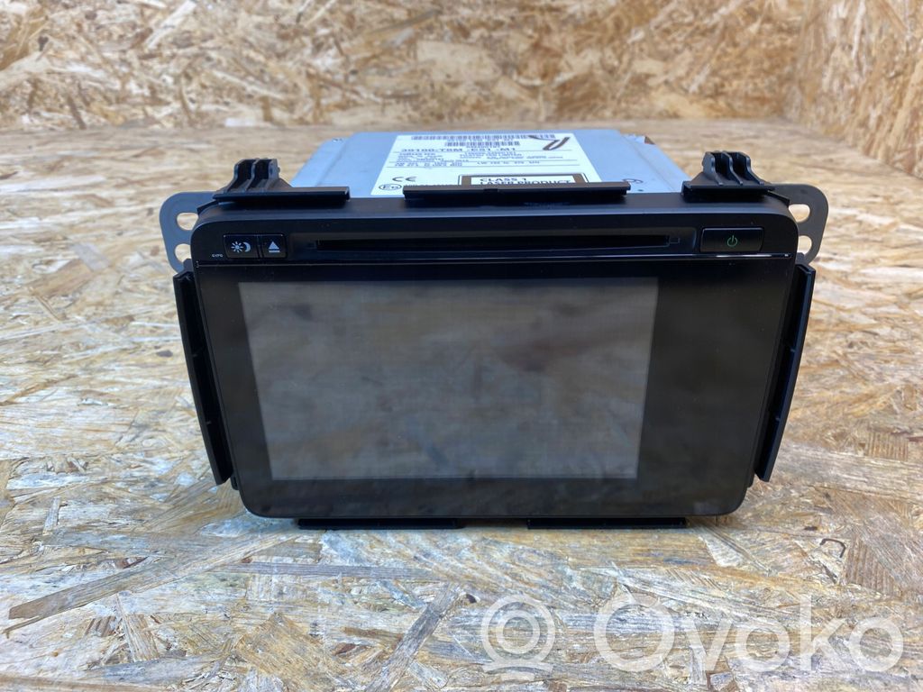 Honda HR-V Panel / Radioodtwarzacz CD/DVD/GPS 