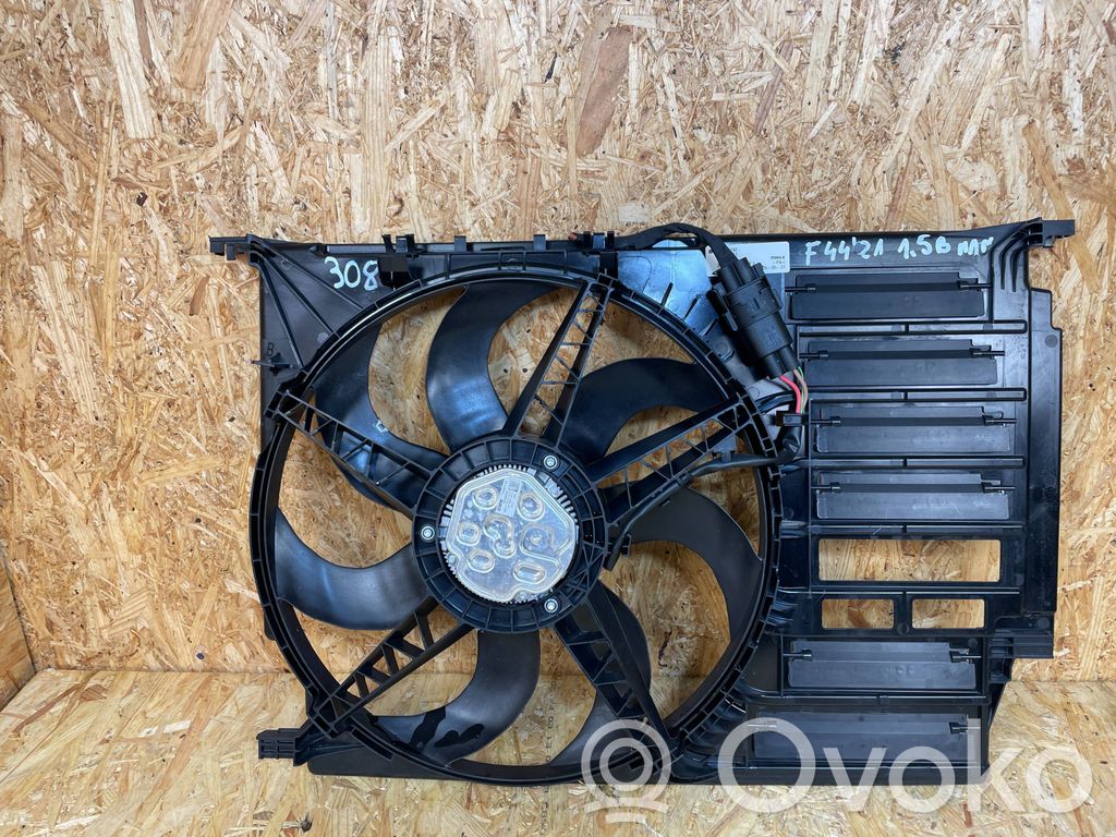 BMW 2 F45 Elektryczny wentylator chłodnicy 