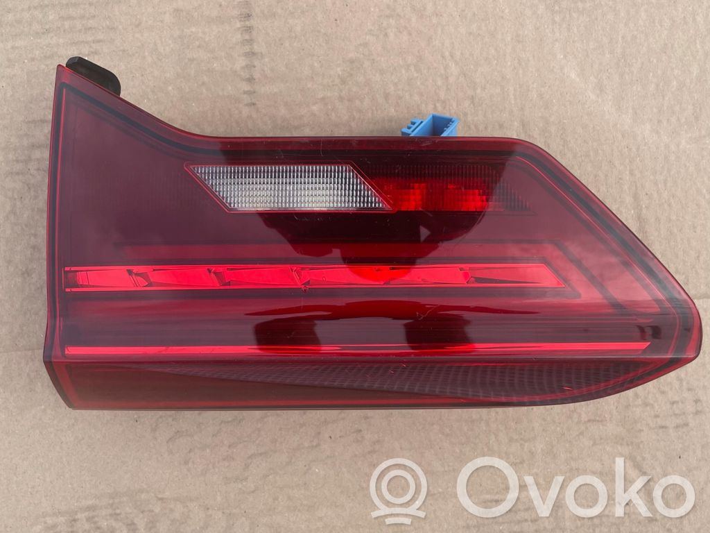 Volkswagen T-Roc Takaluukun takavalot 