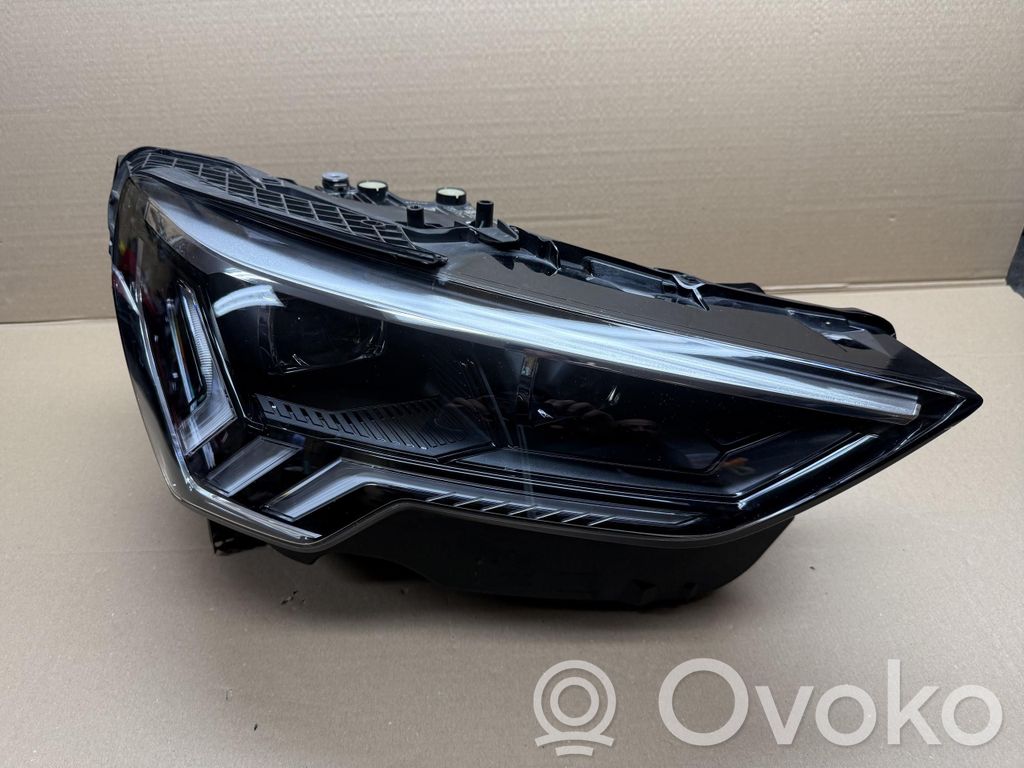 Audi Q3 F3 Scheinwerfer 