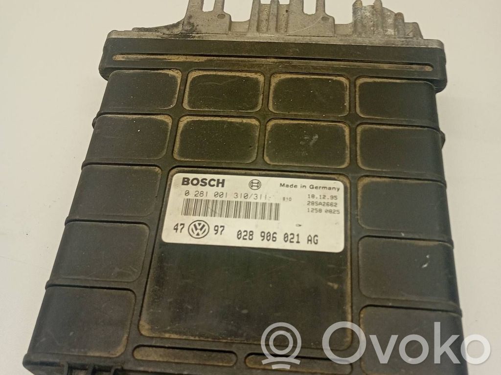Volkswagen Golf III Engine control unit/module 