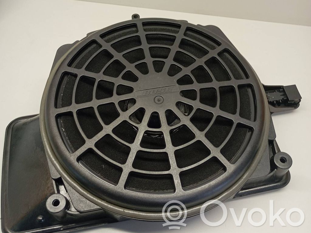 Audi A4 S4 B7 8E 8H Głośnik niskotonowy 