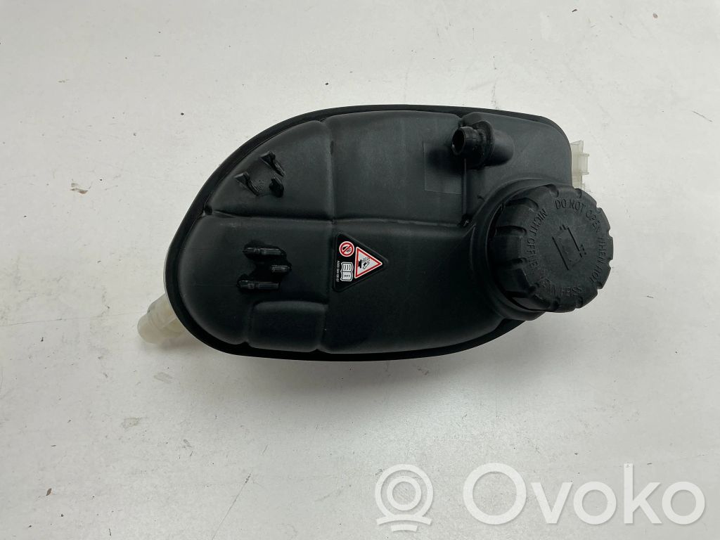 Mercedes-Benz A W176 Zbiornik wyrównawczy chłodziwa 