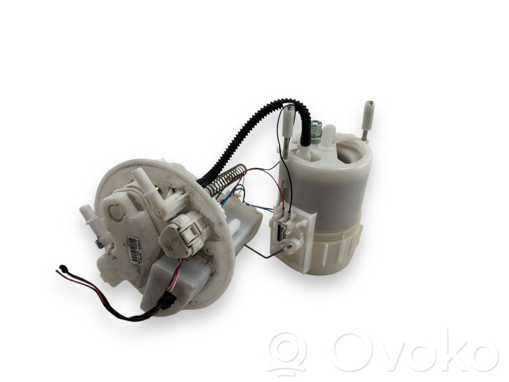 Toyota Aygo X Bomba interna de combustible 