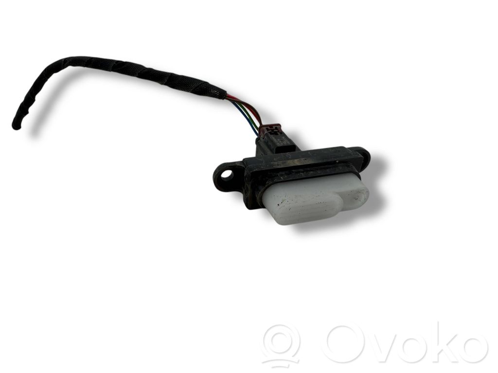 Volkswagen Golf VIII Osłona gniazda ładowania samochodu elektrycznego 