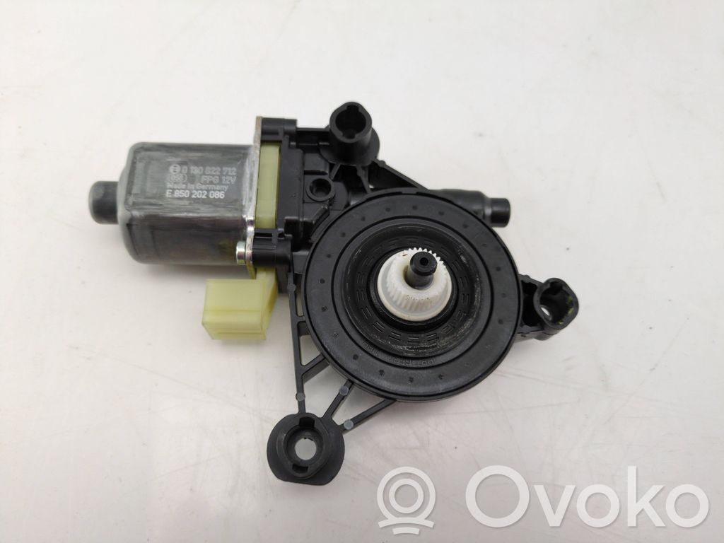 Audi A3 8Y Asa reguladora de la puerta trasera 