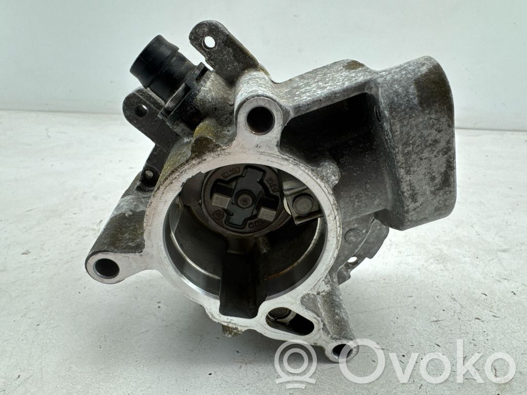 Audi A4 S4 B9 Vakuumo pompa 