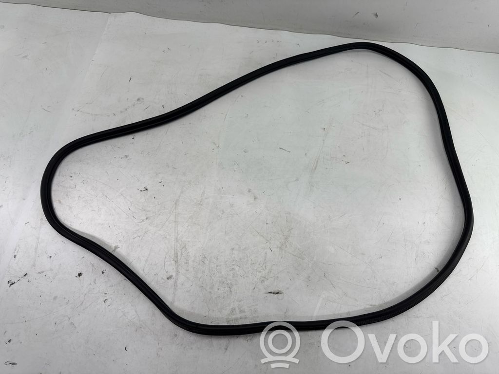 BMW 1 F20 F21 Gumowa uszczelka bagażnika tylnego / Na karoserii 