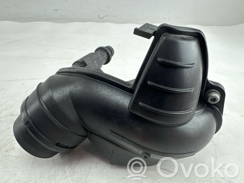 Audi A3 8Y Įsiurbimo rezonatorius 