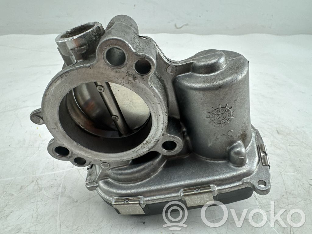 Audi A3 8Y Droselinė sklendė 