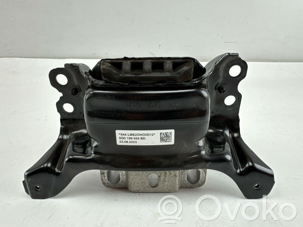 Audi Q2 - Engine mount bracket 