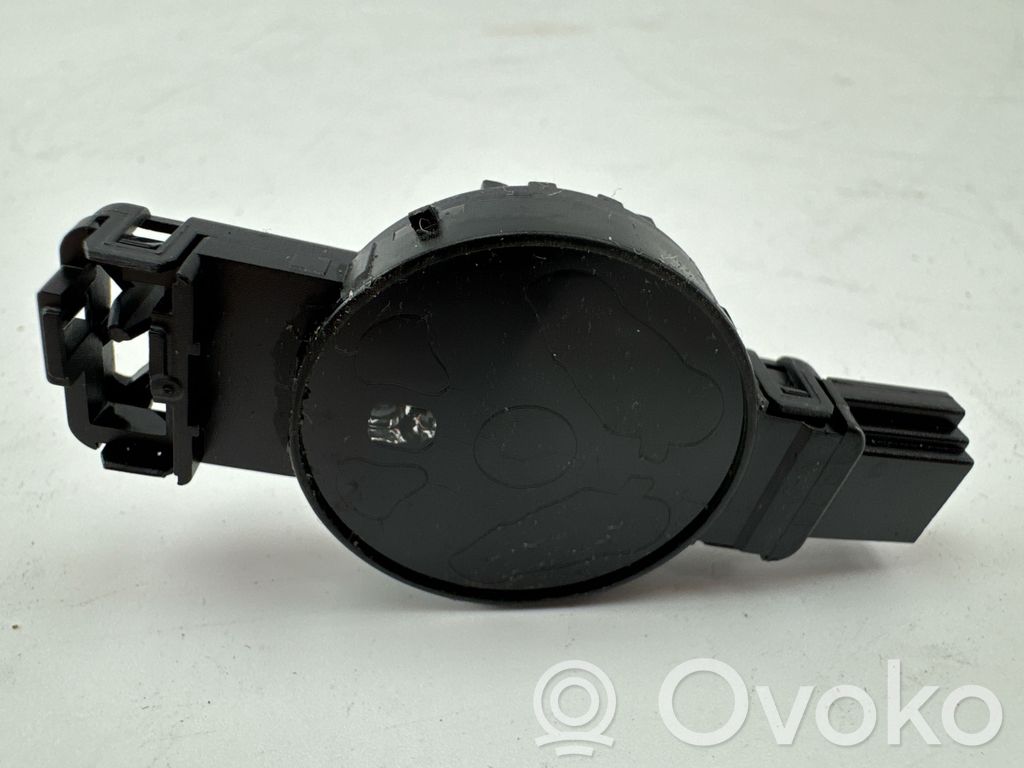 Audi Q2 - Rain sensor 