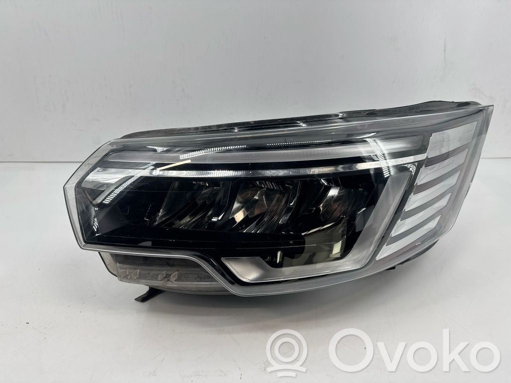 Renault Trafic III (X82) Phare frontale 