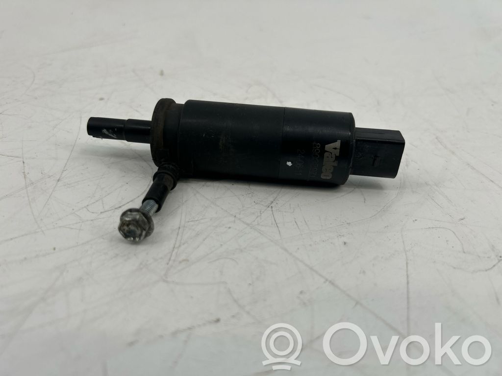 Chevrolet Captiva Windscreen/windshield washer pump 