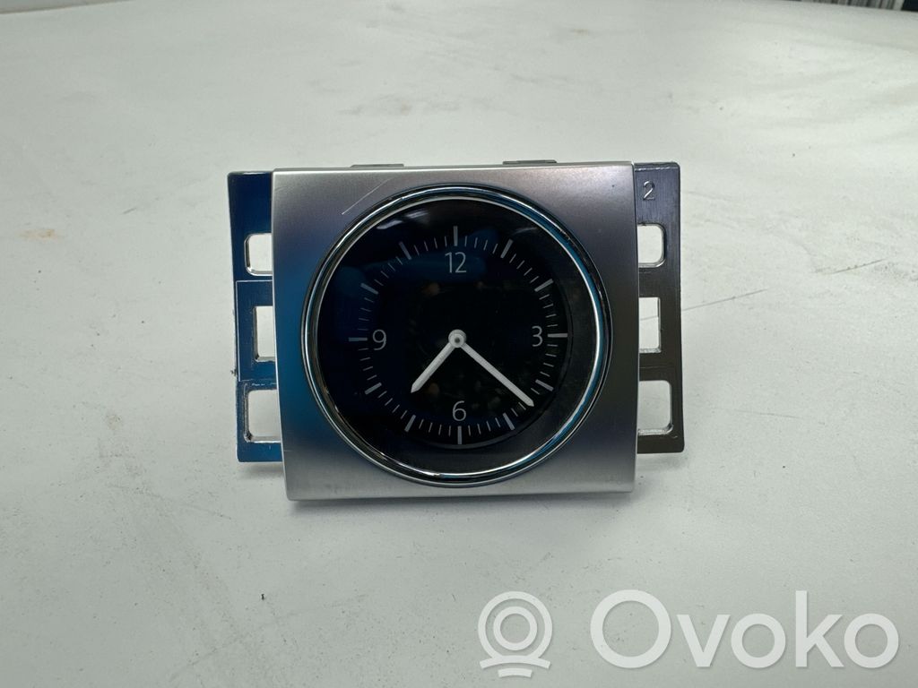 Volkswagen PASSAT B7 Clock 