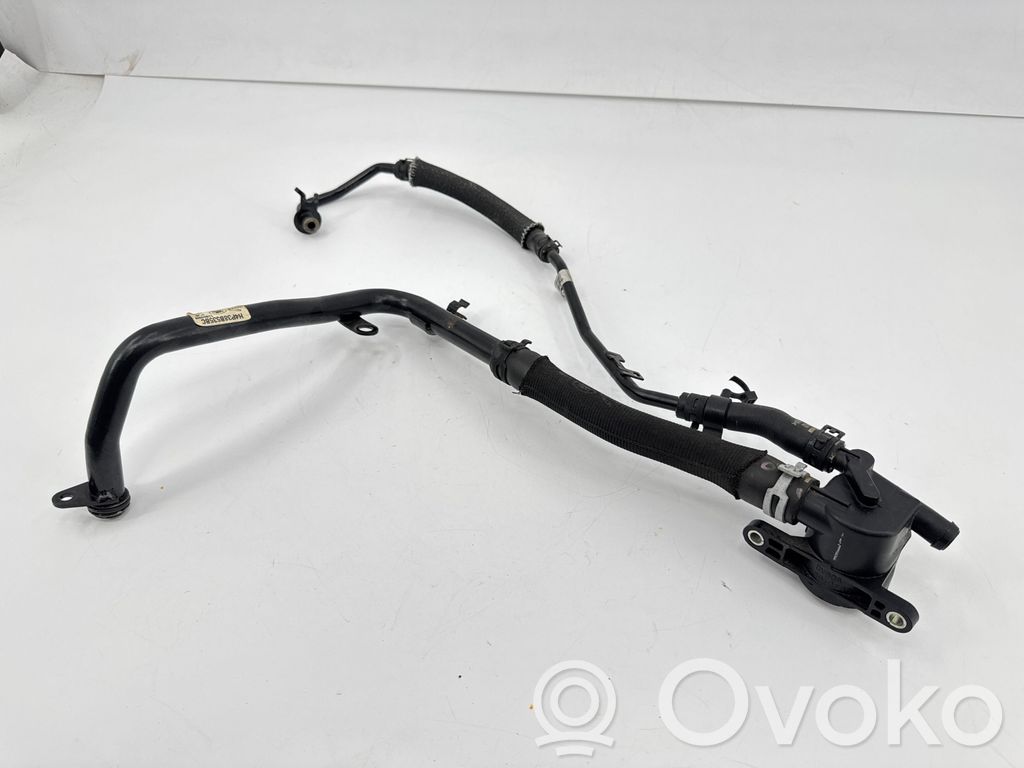 Land Rover Evoque II Engine coolant pipe/hose 