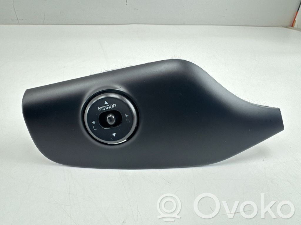 Wing mirror switch   49D4801000,84790A2000