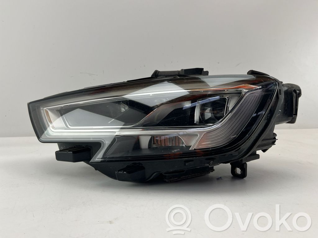 Audi A3 S3 8V Lampa przednia 