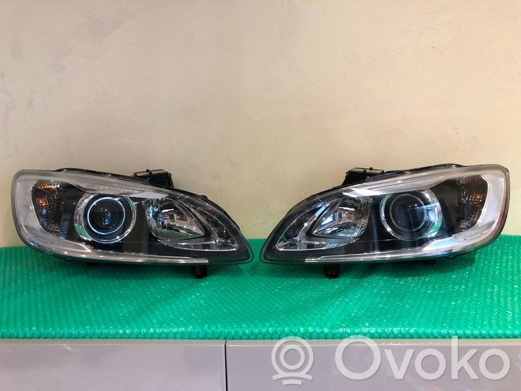 Volvo V60 Scheinwerfer Satz Set 